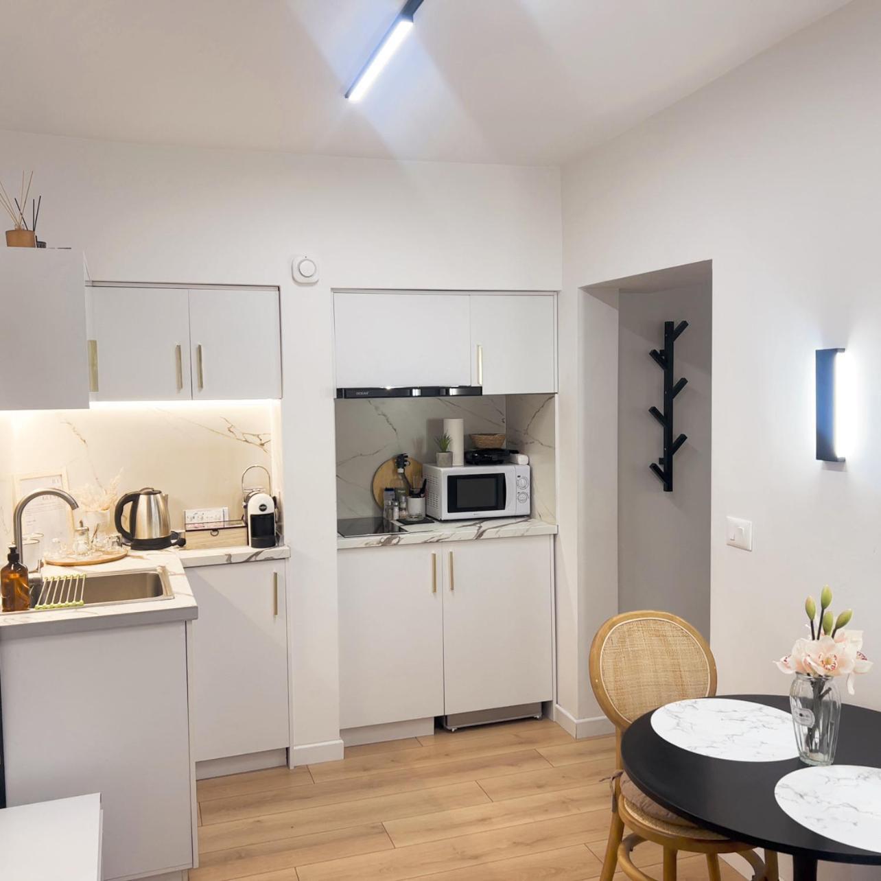Bllok Scandi Apartments 1 Self-Check-In Tirana Exterior photo